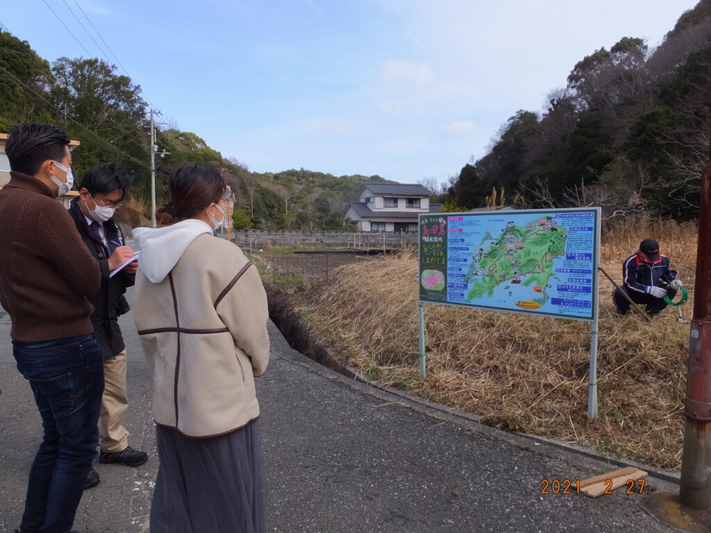 島田島観光案内板設置作業
